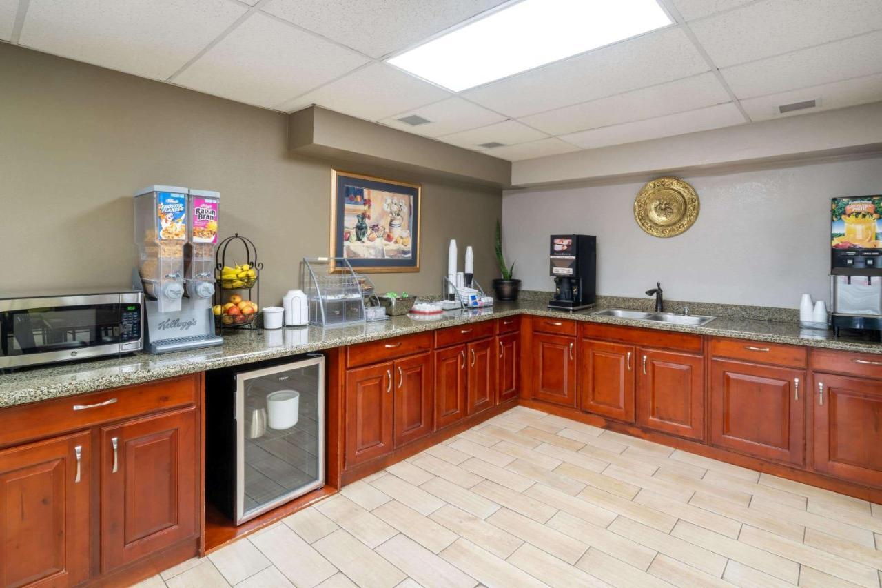 Super 8 By Wyndham Shepherdsville - Louisville South I65 Exterior foto